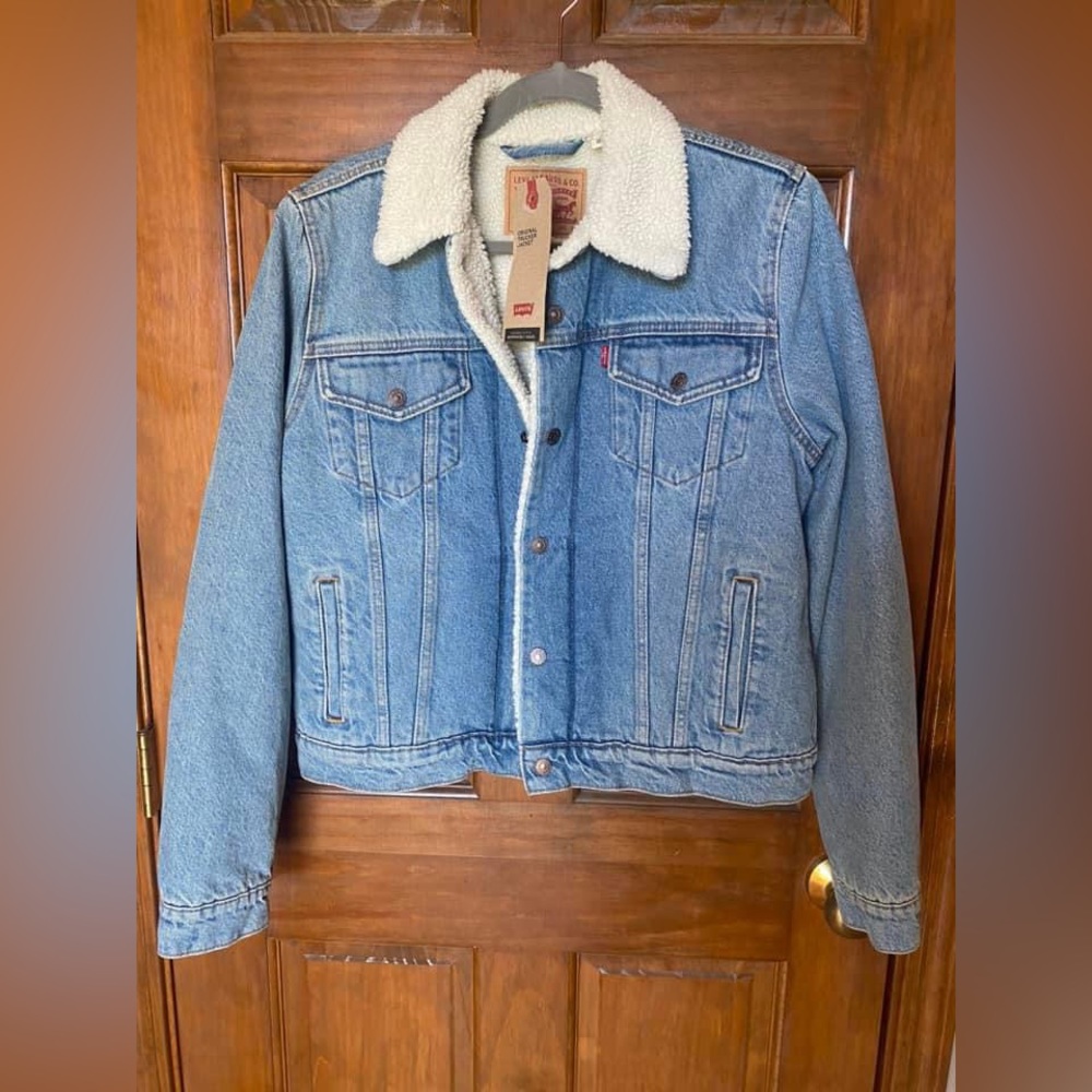 Levi’s Women’s Original Trucker Jean Jacket